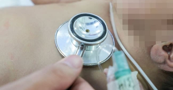 Bé trai 4 ngày tuổi có nhóm máu siêu hiếm được cứu sống kỳ diệu