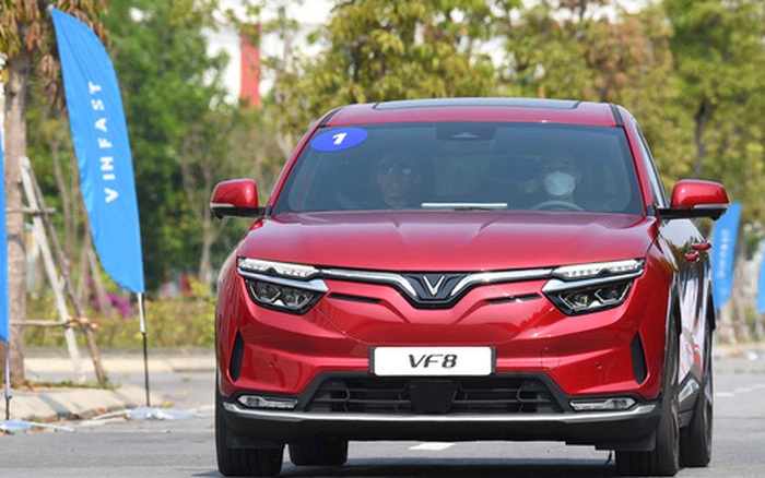 VinFast xuất khẩu lô ô tô điện đầu tiên ra thế giới