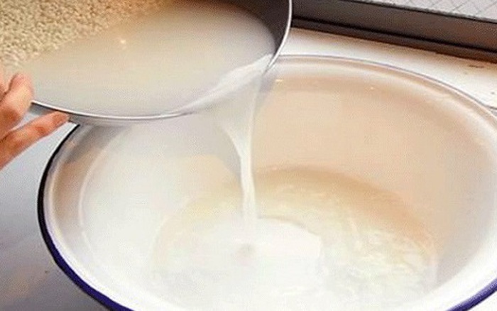 Nước vo gạo: Chất tẩy rửa không tốn một đồng mà hầu như tất cả chúng ta đều  lãng quên