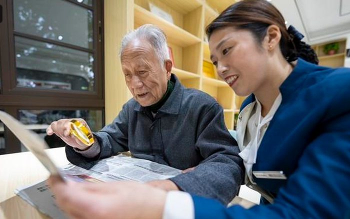 Cụ ông 70 tuổi qua đời để lại 3,5 tỷ đồng, con trai cầm sổ tiết kiệm đến  ngân hàng rút tiền thì bị từ chối: Không thể lấy 1 đồng nếu