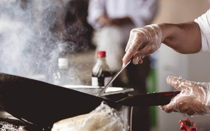5 Th&oacute;i quen trong nh&agrave; bếp g&acirc;y ung thư cho cả gia đ&igrave;nh bạn cần tr&aacute;nh ngay