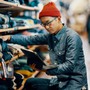 Hơn 64.000 nhân sự bán lẻ mất việc từ đầu năm 2025, riêng tháng 4 đã có hơn 7.000 người ra đi, cuộc khủng hoảng vì TMĐT và AI lan rộng